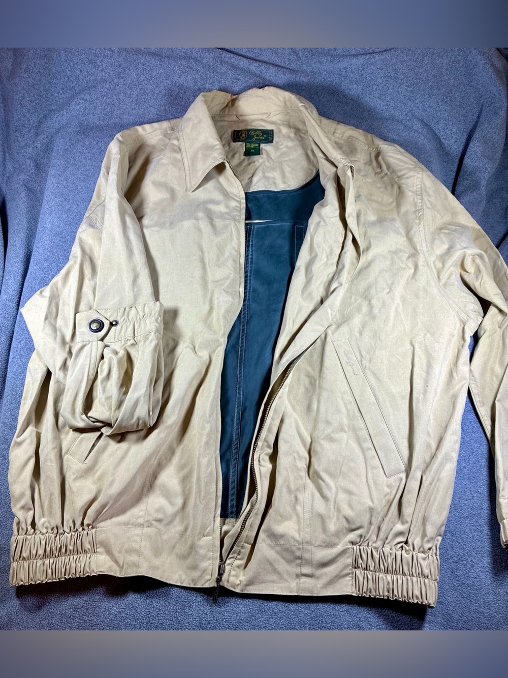 Bobby Jones Men’s Beige Lightweight Jacket with Dark green Lining